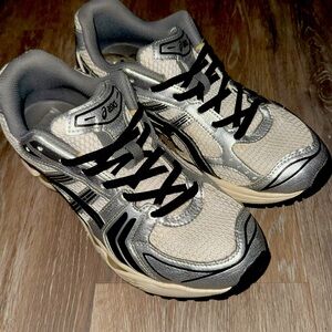 ASIC 2160 x Jjjjound graphite and silver